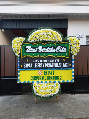 Papan Bunga Duka di Alak